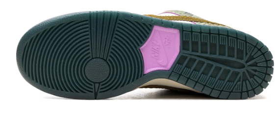 Nike SB Dunk Low Alexis Sablone Chameleon