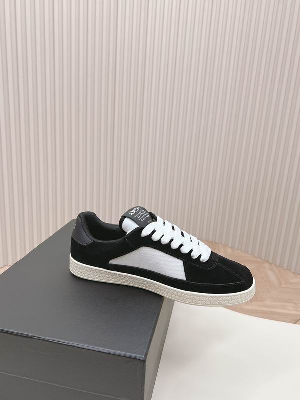 AMIRI Black Low-Top Sneakers with White Star Panels