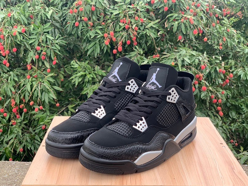 Air Jordan 4 Spotlight Black & Grey Sneakers